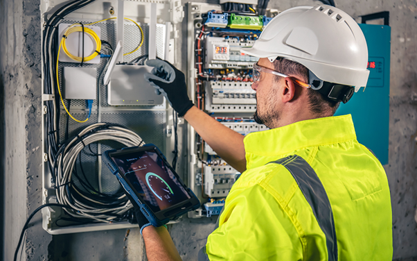 Electrical Company Secrets: Power Electricians Unplugged