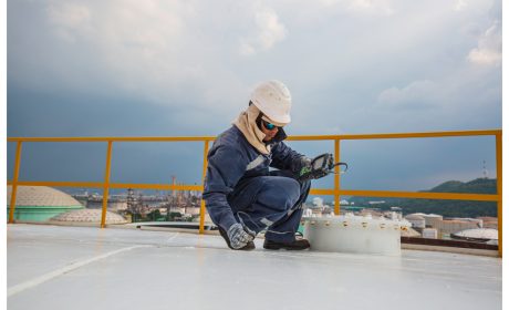 Top 5 Signs Your Home Needs Immediate Roof Waterproofing Services